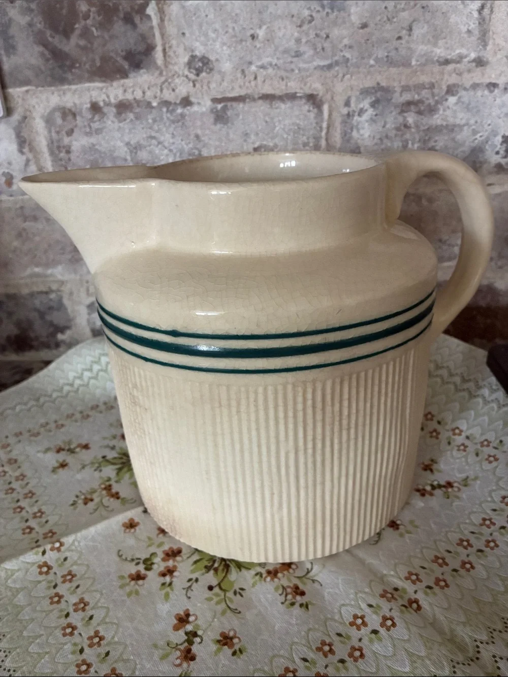 Hull Pottery this farmhouse